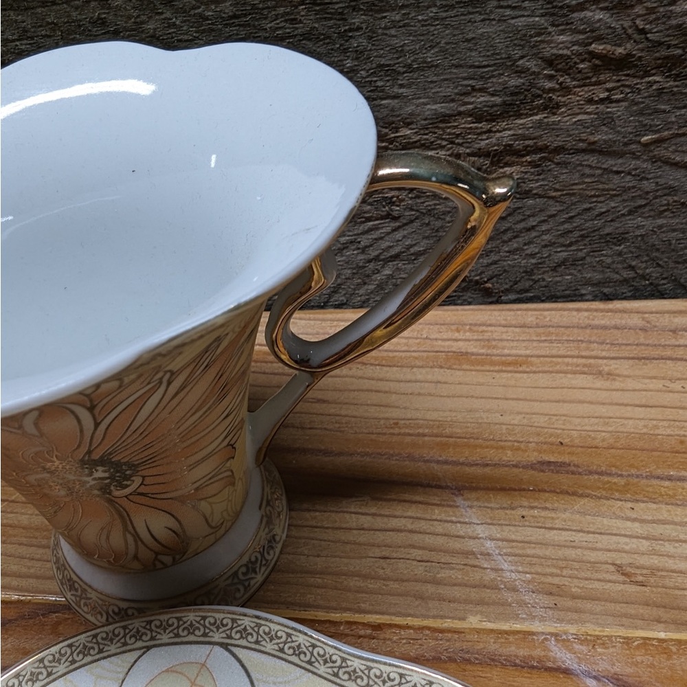 D’Lusso Tea Cup and Saucer Set - Picture 4 of 10